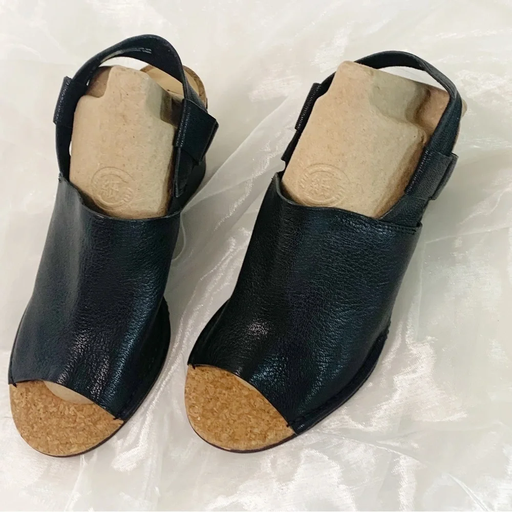 Clarks Black Spiced Bay Sandal - Women's
